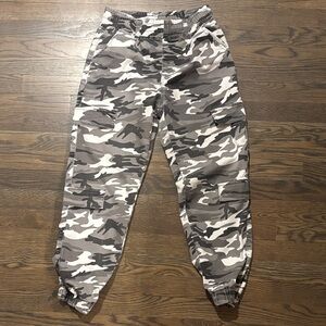 Camouflage Cargo Joggers, Women’s